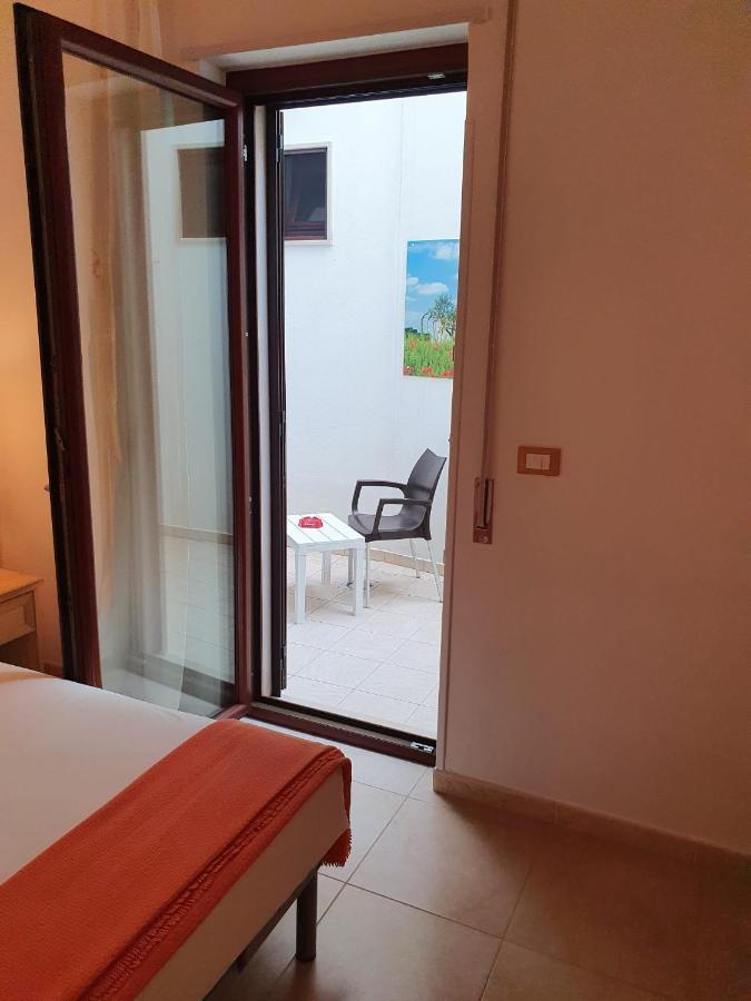 Hotel Corallo Torre Santa Sabina Eksteriør bilde