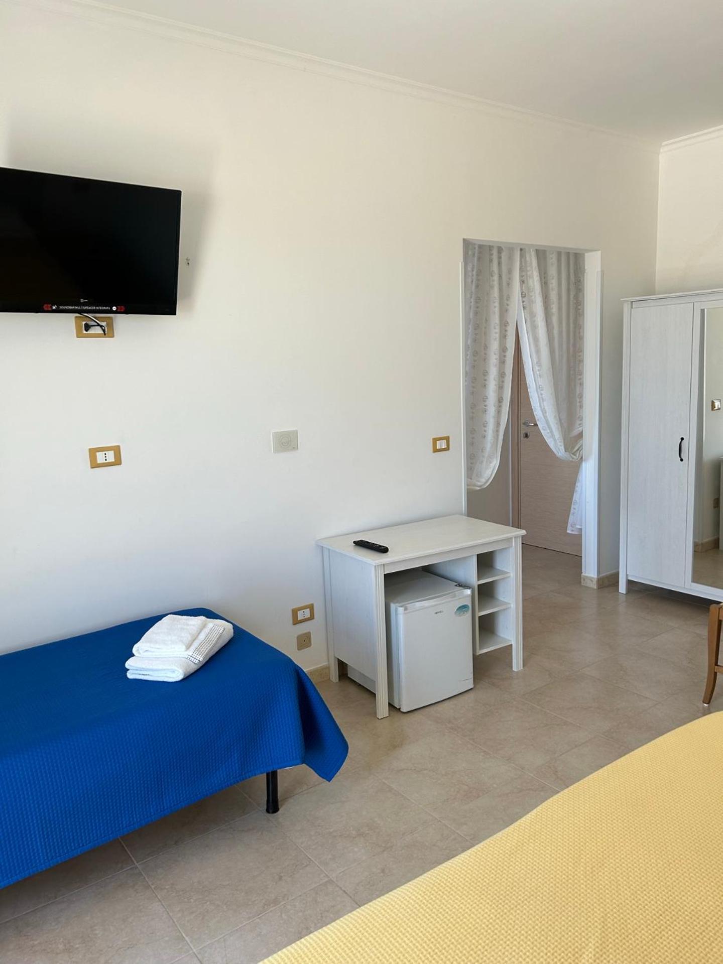 Hotel Corallo Torre Santa Sabina Eksteriør bilde