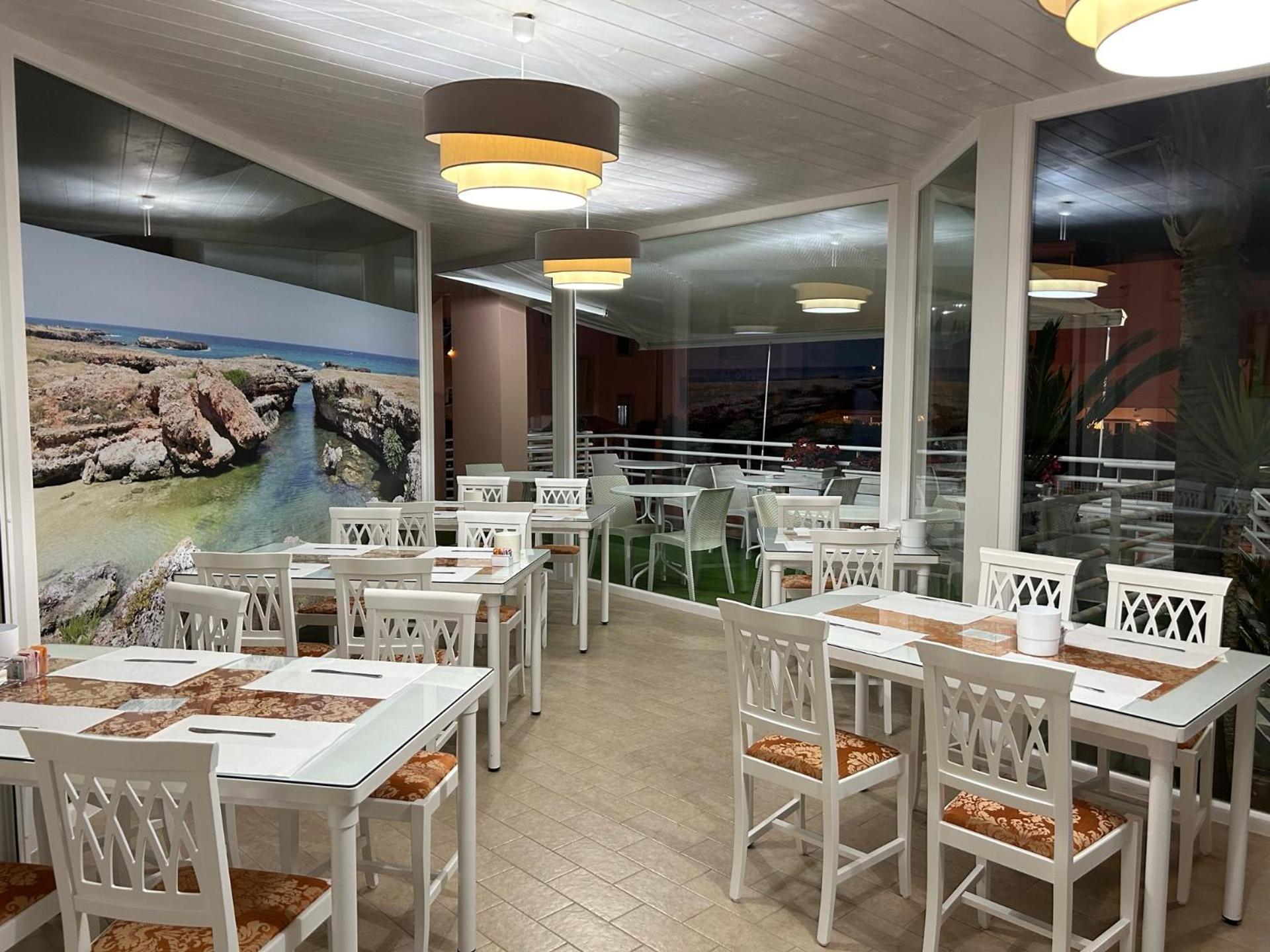 Hotel Corallo Torre Santa Sabina Eksteriør bilde