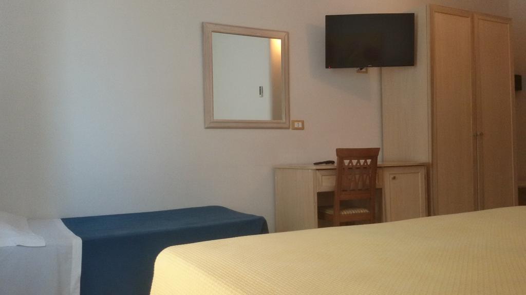Hotel Corallo Torre Santa Sabina Eksteriør bilde