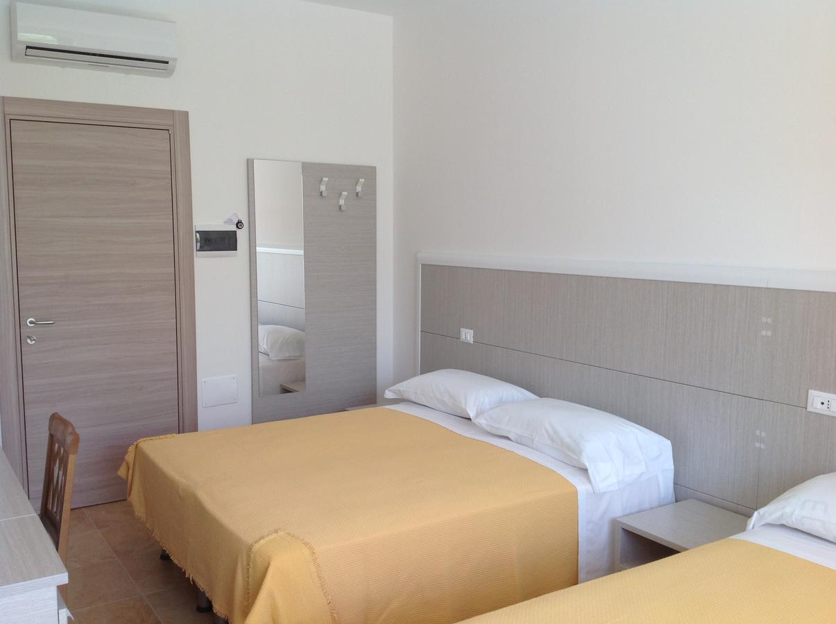 Hotel Corallo Torre Santa Sabina Eksteriør bilde